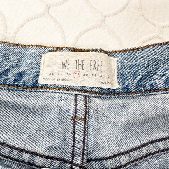 Free People We The Free Denim Distressed Shorts Size 27 - Picture 4 of 4